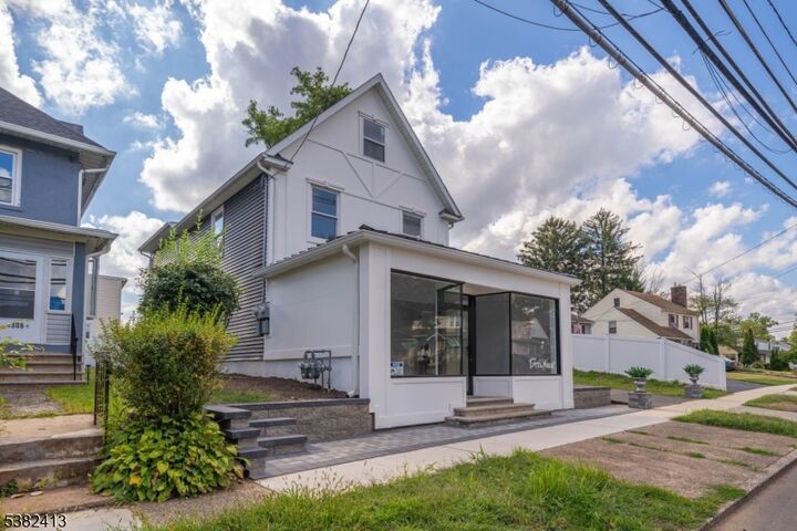 Property Photo:  1300 E Front St  NJ 07062 