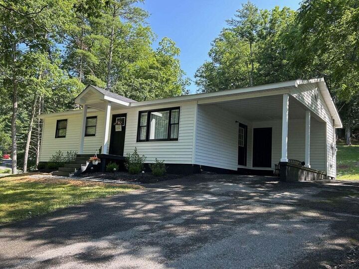Property Photo:  228 Rip Van Winkle Rd  WV 24986 