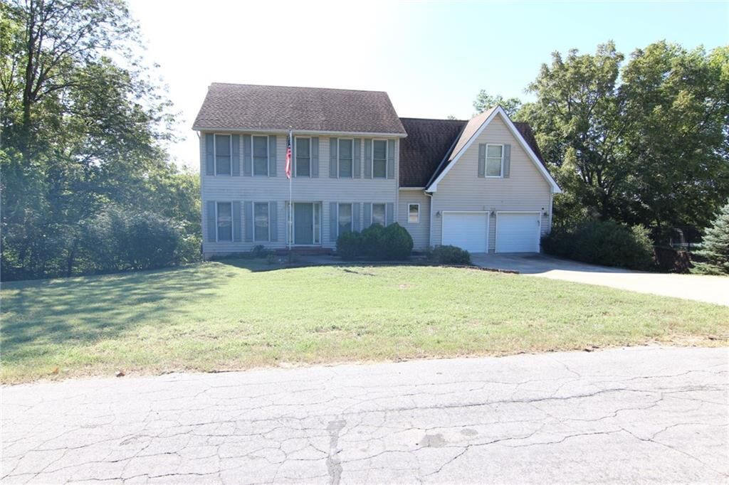 Property Photo: 9125 Hillview Drive KS 66018