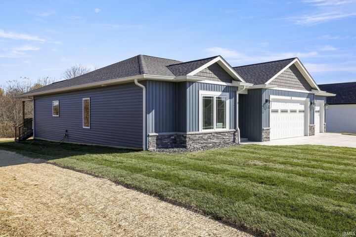 Property Photo: 5022 N Zoie Way IN 47404