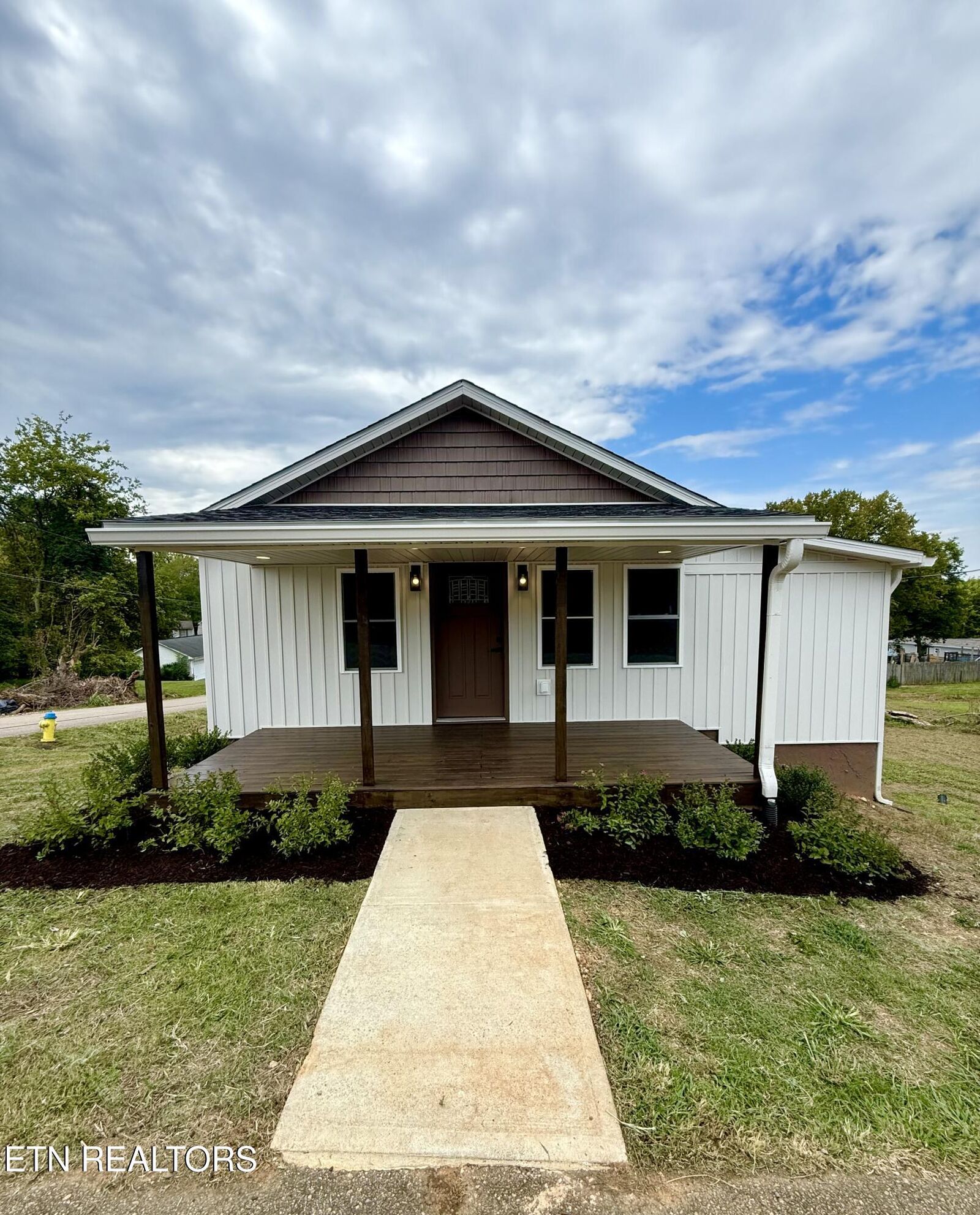Property Photo:  929 E Drive E  TN 37920 