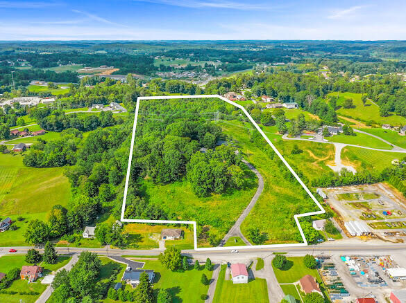 Property Photo:  853 E 4th Street  KY 40741 