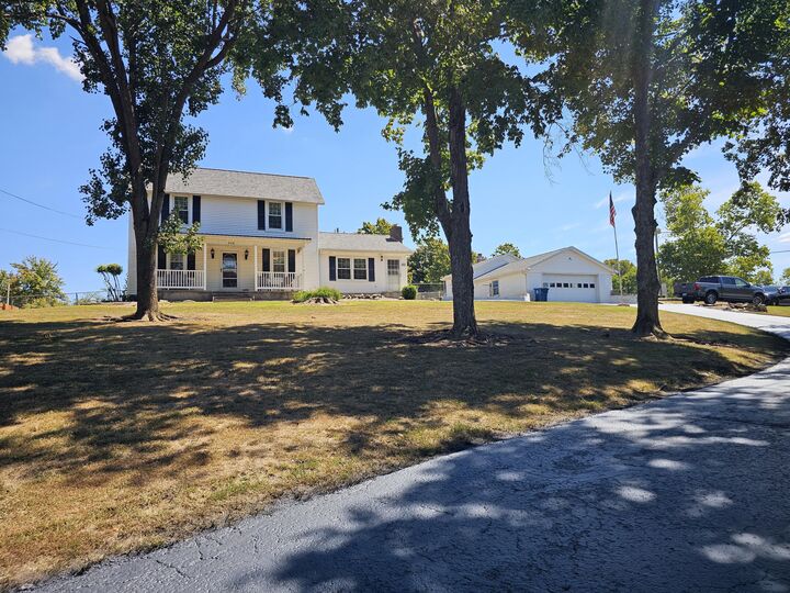 Property Photo:  512 S Bragg Street  KY 40468 