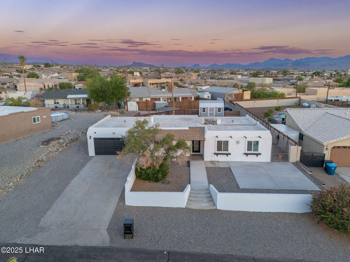 320 Chipeta Ln  Lake Havasu City AZ 86403 photo