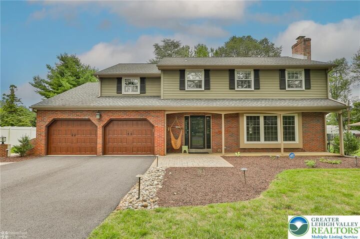 Property Photo:  1180 Clearwood Drive  PA 18103 