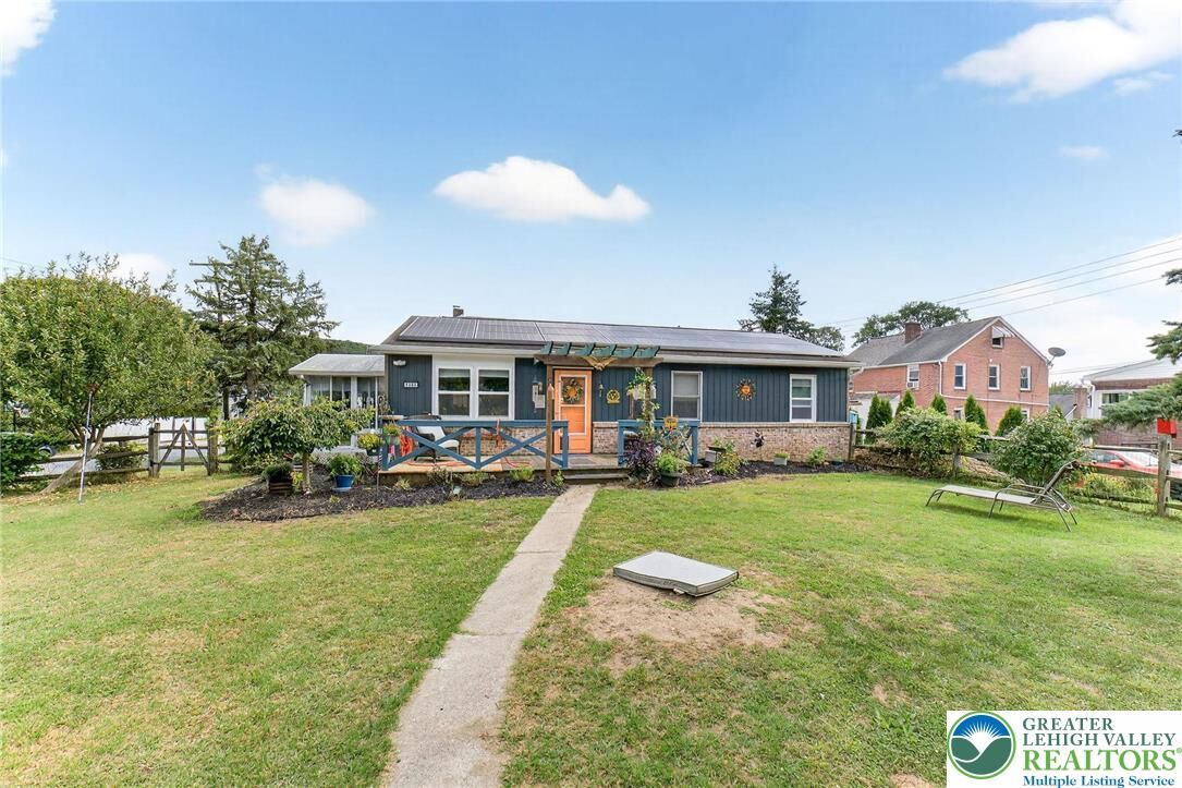 Property Photo:  1305 Carsonia Avenue  PA 19606 