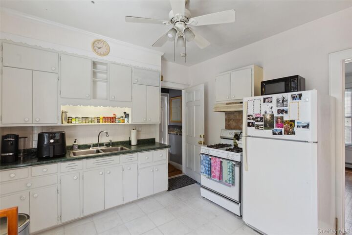 Property Photo: 128 Hale Avenue NY 10605