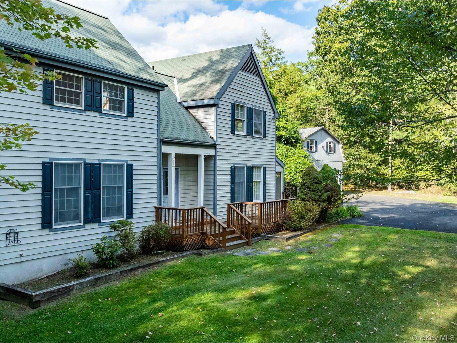 Property Photo:  1232 Glasco Turnpike  NY 12477 
