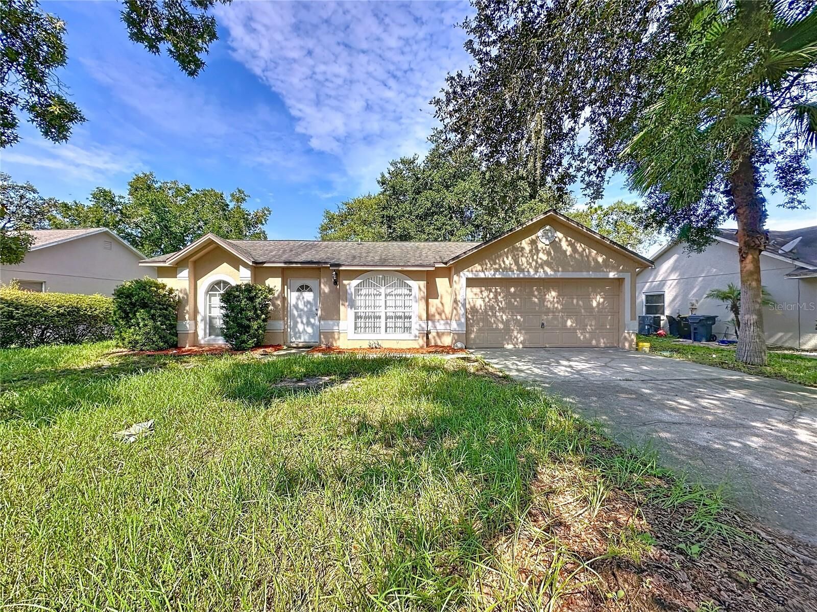Property Photo: 215 Foggy Creek Road FL 33837