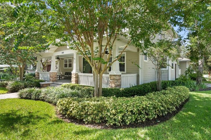 Property Photo: 3401 W Wallcraft Avenue FL 33611
