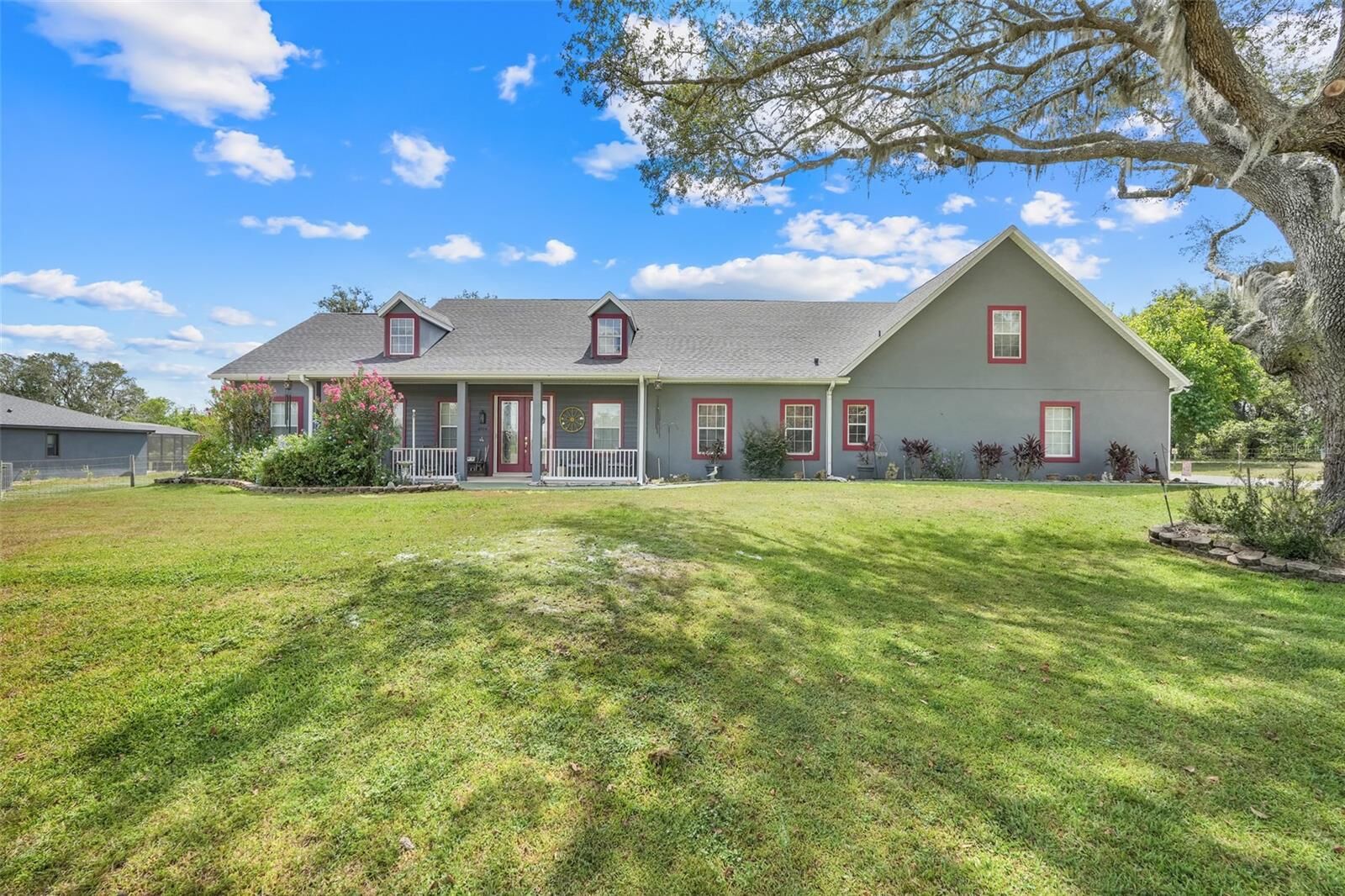 Property Photo: 6024 Ocilla Loop FL 34714