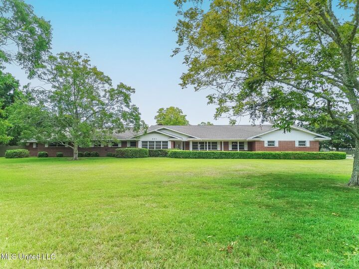 Property Photo: 501 Old Savannah Drive MS 39560
