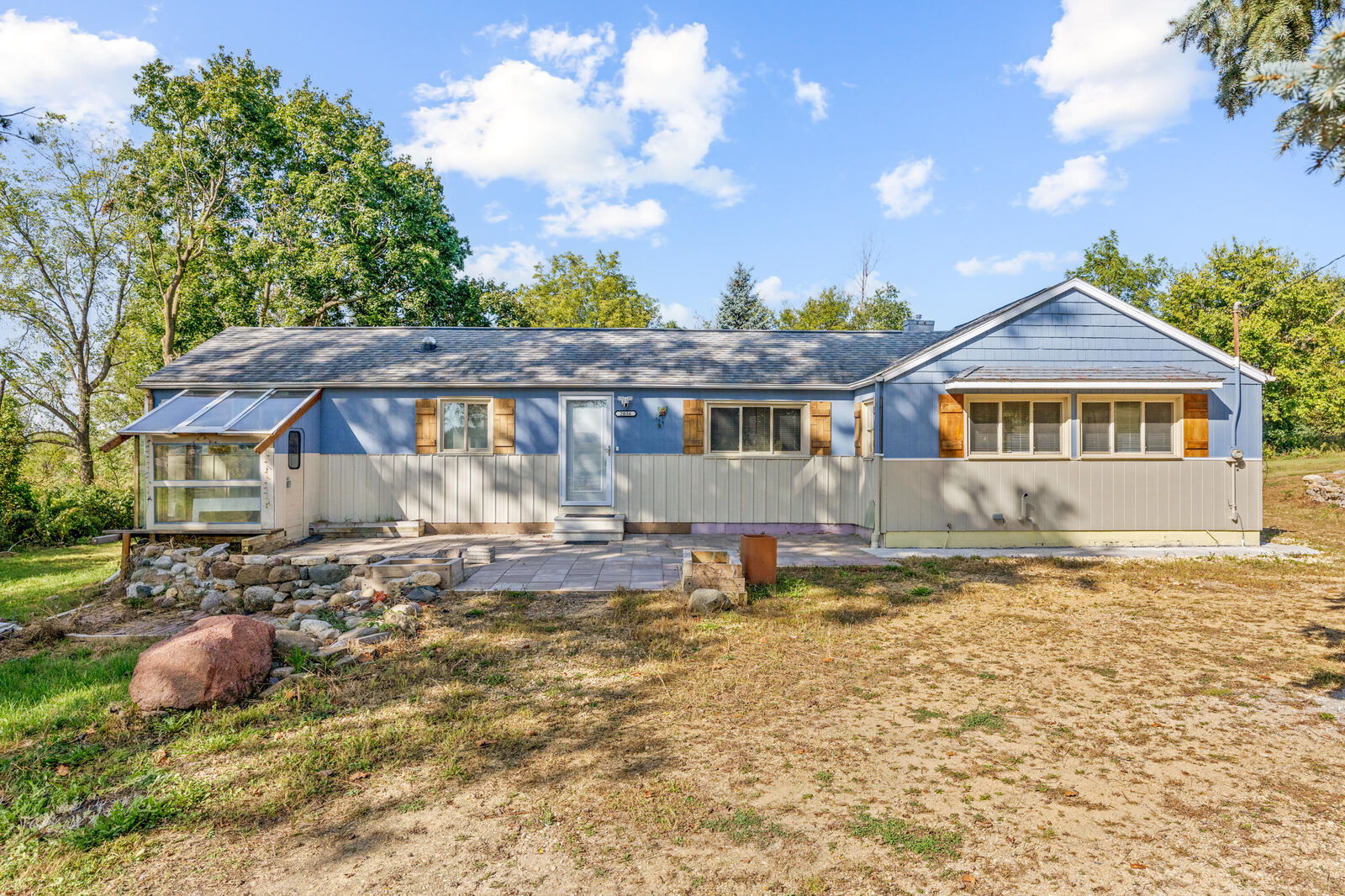 Property Photo: 2036 Townhall Rd WI 53511