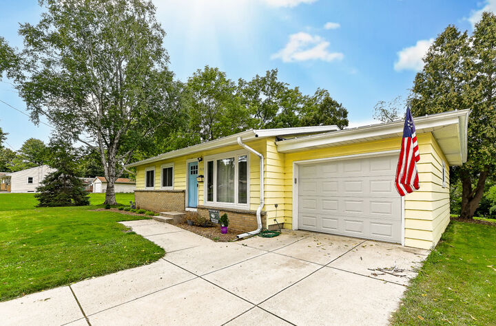 5619 Exeter St  Greendale WI 53129 photo