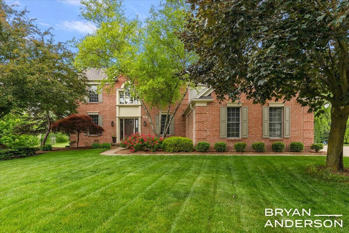Property Photo:  4499 Quail Ridge Court NE  MI 49301 