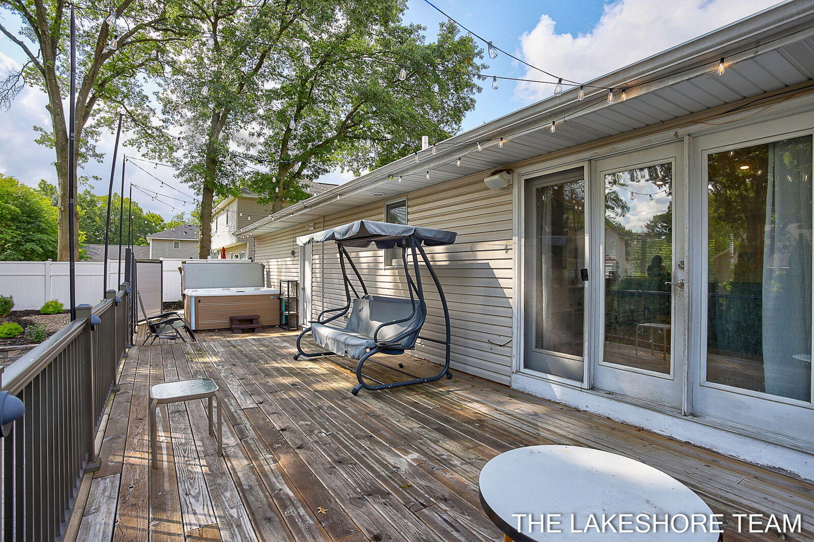 Property Photo: 2496 Oak Forest Drive MI 49424