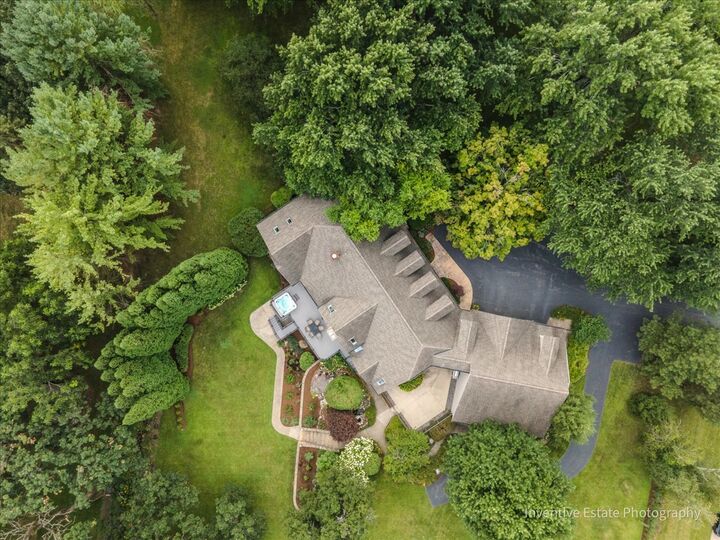 Property Photo:  6N729 Old Homestead Road  IL 60175 
