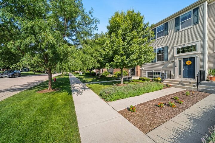 Property Photo: 438 Town Center Boulevard IL 60136
