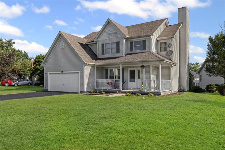 Property Photo: 1421 Portage Lane IL 60098