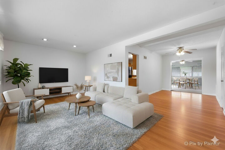 Property Photo: 2130 Mandel Avenue IL 60154