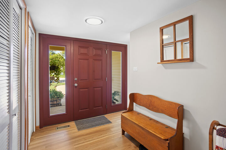 Property Photo: 1040 Hermitage Lane IL 60169