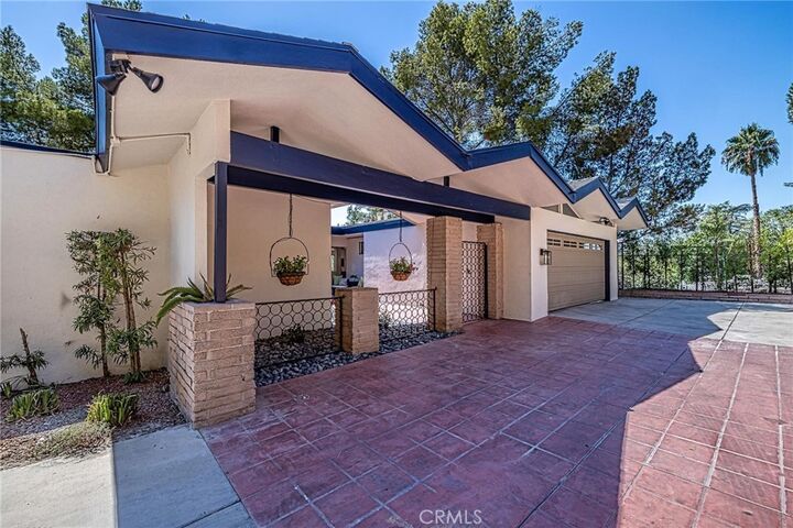 Property Photo:  4747 El Caballero Drive  CA 91356 