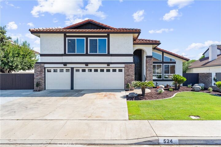 Property Photo:  524 Vanderbilt Drive  CA 92870 