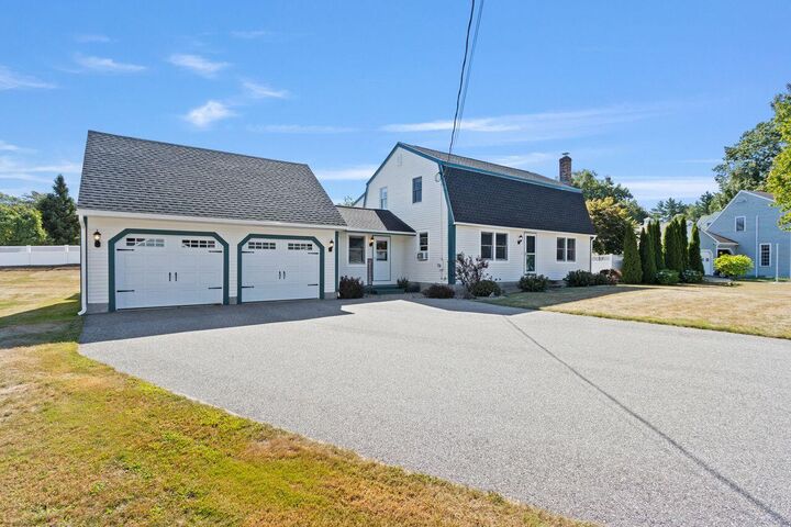 Property Photo:  36 Greenfield Lane  ME 04005 