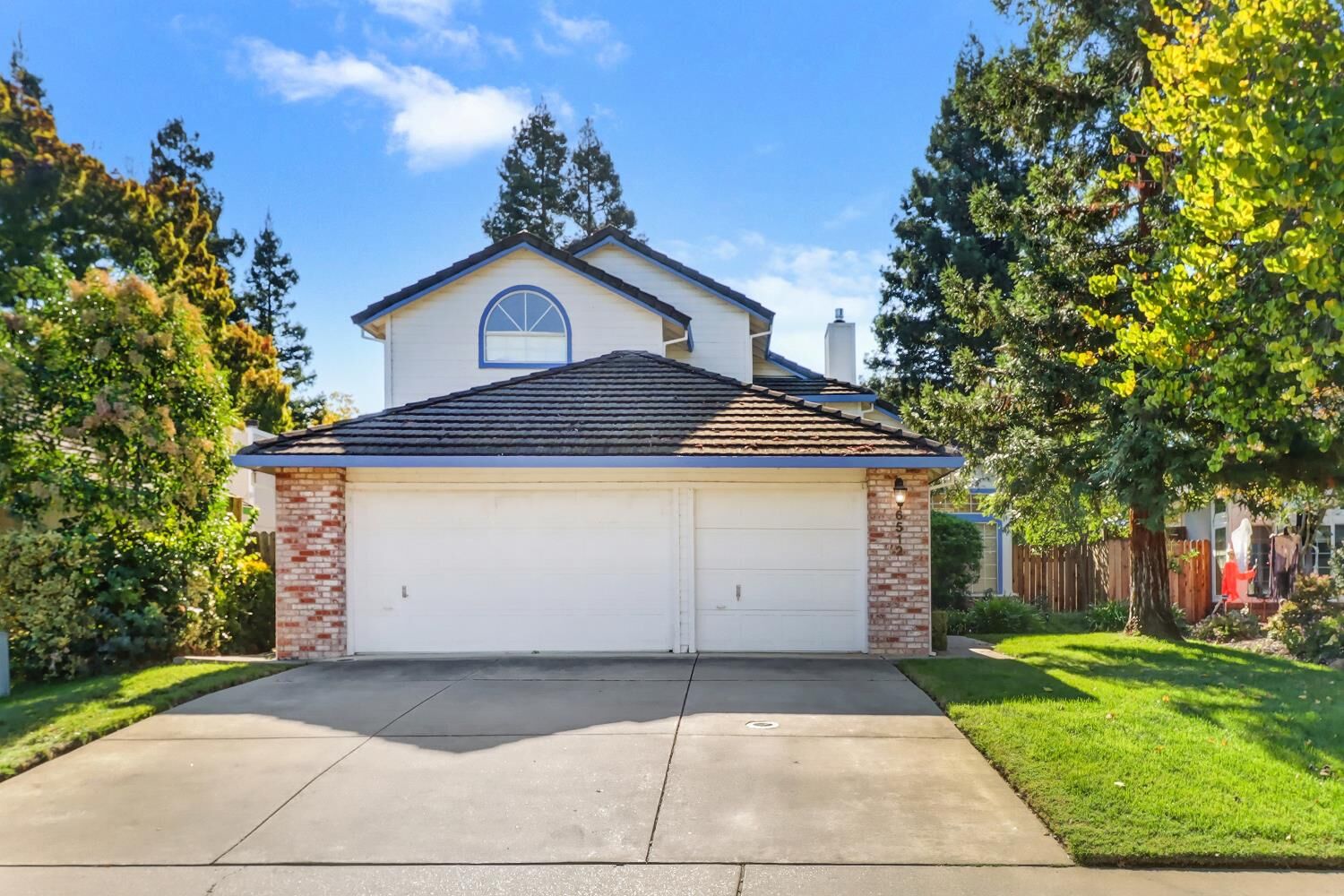 Property Photo:  6512 Laguna Park Drive  CA 95758