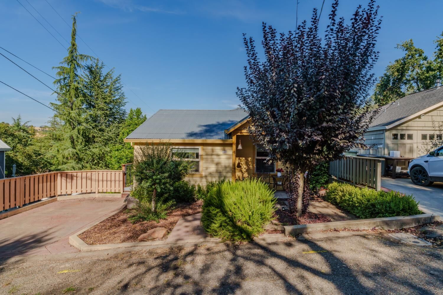 Property Photo: 110 Dennis Street CA 95685