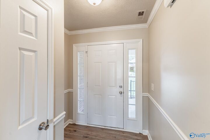 Property Photo: 237 Chestnut Oak Circle AL 35763