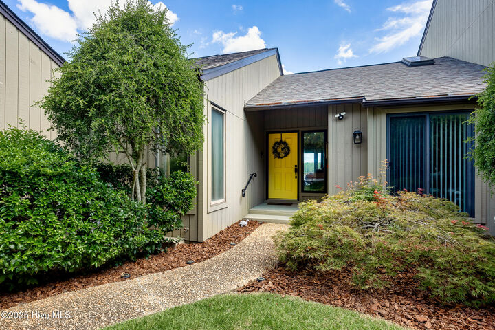Property Photo:  11 Lake Pinehurst Villas  NC 28374 
