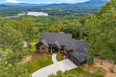 Property Photo: 477 Winding Ridge GA 30512
