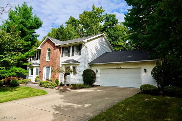 Property Photo:  36767 Meadowdale Drive  OH 44139 