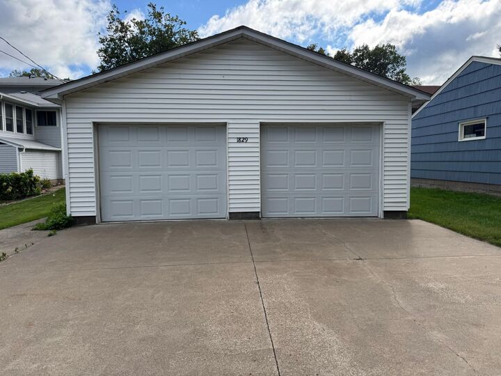 Property Photo:  1829 Fulham Street  MN 55113 