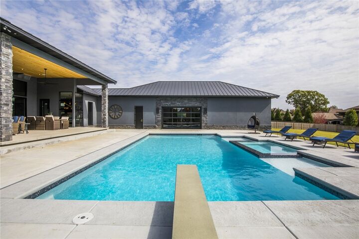 4017 Caerleon Circle  Bentonville AR 72713 photo