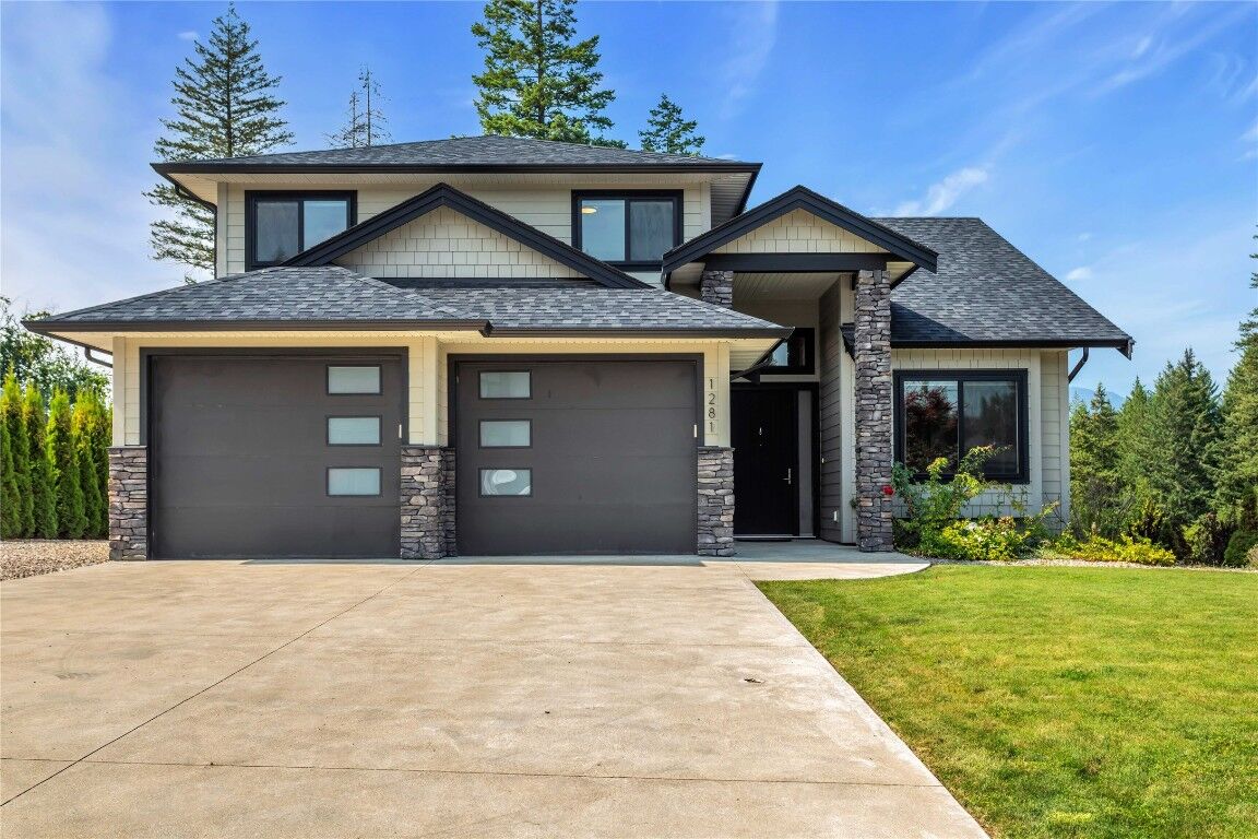 Photo de la propriété: 1281 23 Street SE BC V1E 0C7