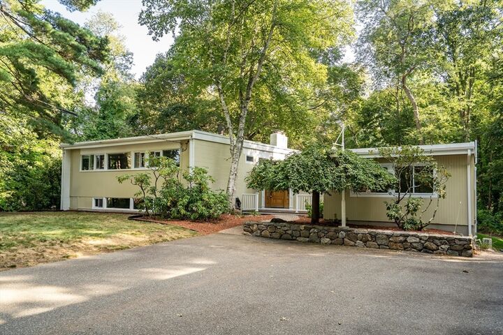Property Photo:  464 Concord Ave  MA 02421 