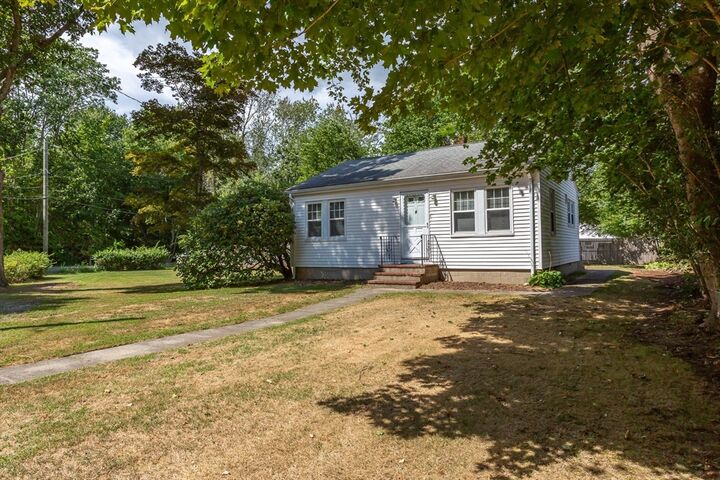 Property Photo:  6 Kingston St  MA 02747 