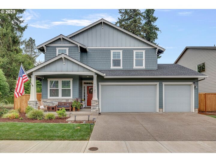 Property Photo: 1721 N Hyssop St OR 97013