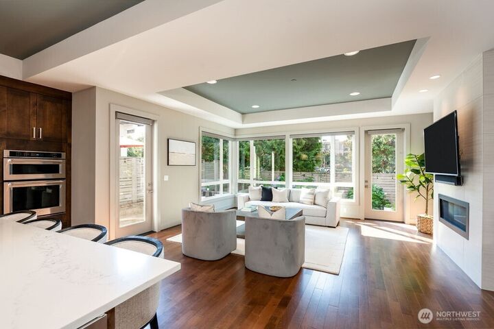 205  4th Court S 13  Kirkland WA 98033 photo