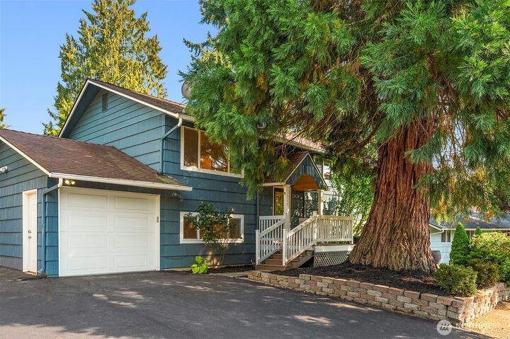 Property Photo: 12828 110th Avenue NE WA 98034