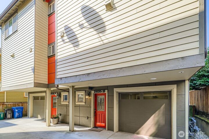 Property Photo: 3635 Evanston Avenue N B WA 98103
