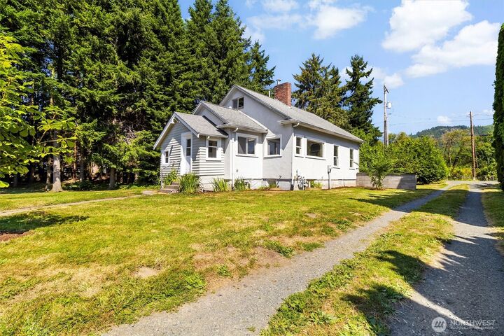Property Photo: 5947 Lawrence Road WA 98247