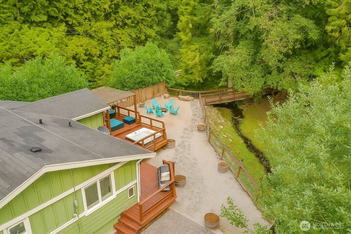 Property Photo: 19320 176th Avenue NE WA 98072
