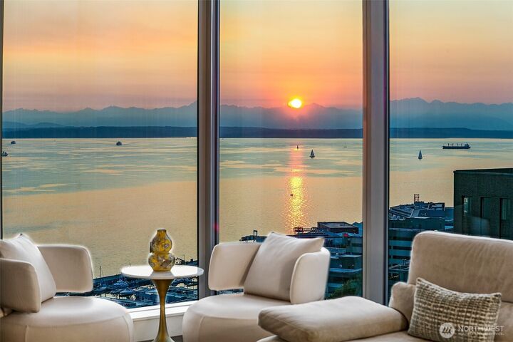 1521  2nd Avenue 1801  Seattle WA 98101 photo