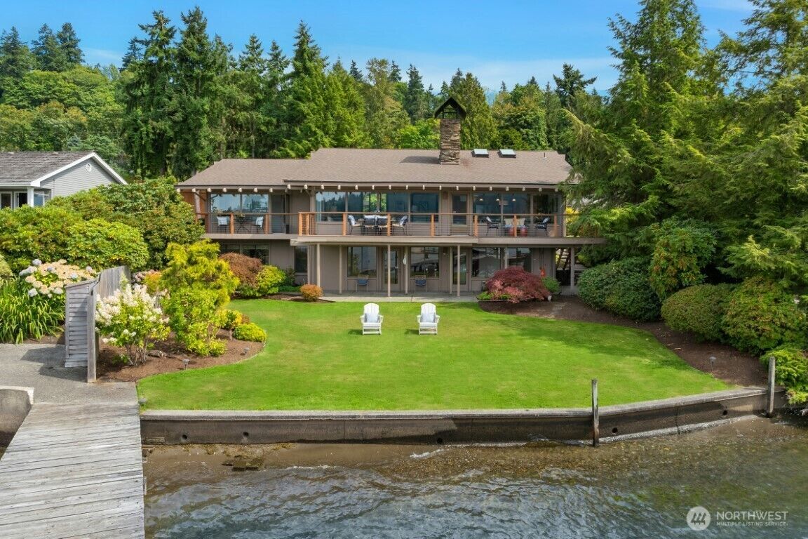 Property Photo: 4723 Lakehurst Lane WA 98006