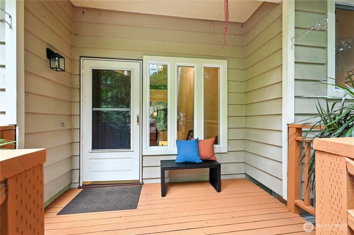 Property Photo:  17876  29th Avenue NE  WA 98155 