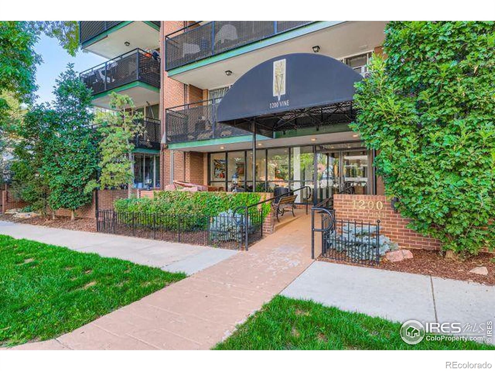 Property Photo:  1200 Vine Street 2A  CO 80206 