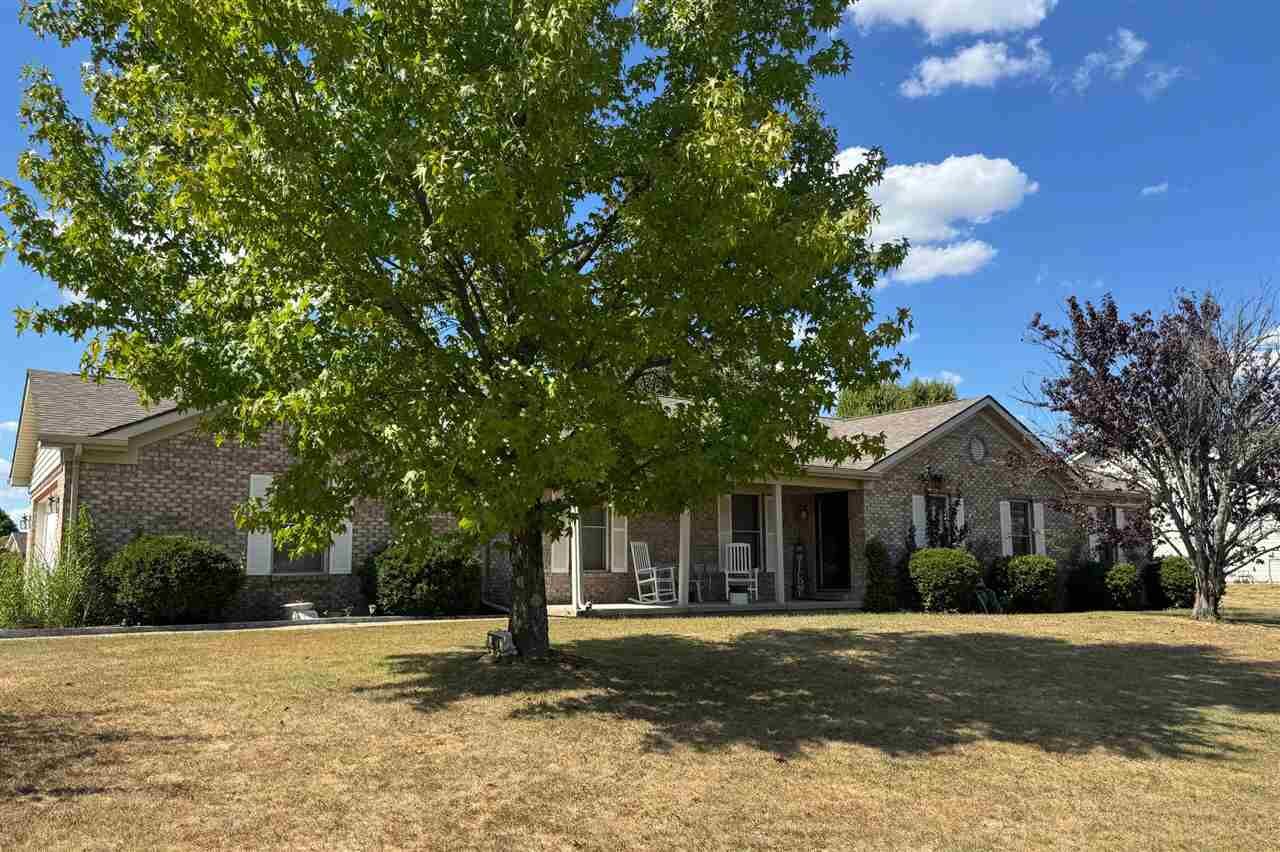 Property Photo: 400 Winding Brook Drive IN 47330